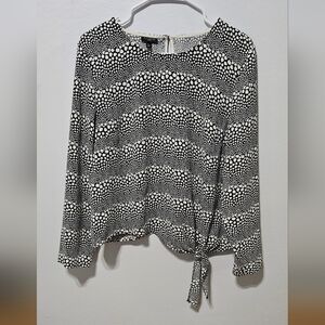 Talbots Woman Plus Size Black & White Spotted Print Tie Front Blouse Size Xlp B9